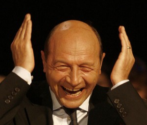 Traian Băsescu - kad se predsjednik miješa u vojne nabave