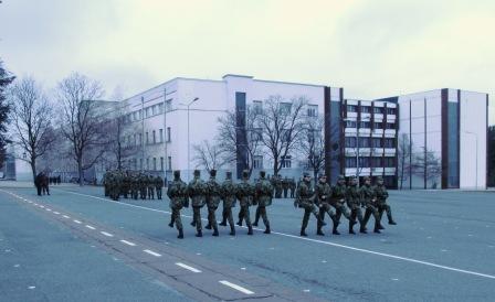 Obuka strojevog koraka za kadete Vojne akademije RS, u petak 8. veljače 2013. godine