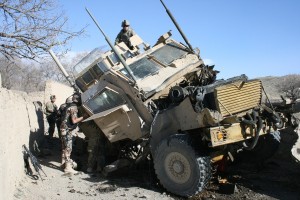 MRAP i mina - Afganistan 2011. godine, bez žrtava u vozilu