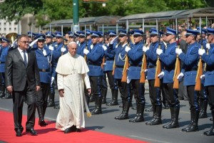BiH počasna jedinica i papa Franjo u Sarajevu, 6. lipnja 2015. godine