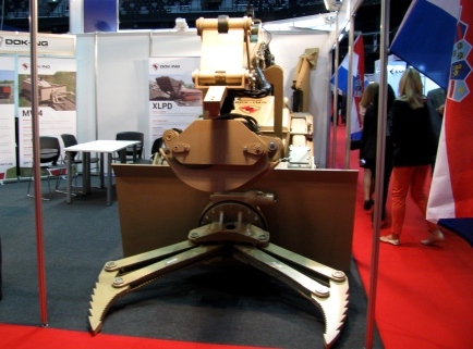 Robotizirani sustav za razminiranje tvrtke DOK-ING, ASDA 2015. u Splitu