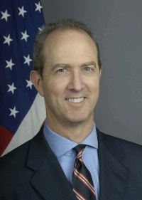 Tom Kelly - sada veleposlanik SAD u Džibutiju 