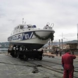 Porinuće crnogorskog policijskog plovila u studenom 2012.