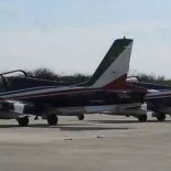 VIDEO – Dolazak akrobatske skupine “Frecce Tricolori” na Zemunik