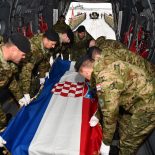Tijelo preminulog vojnika OS RH stiglo u Hrvatsku