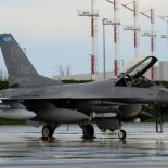 F-16: vikend zračne igre i iracionalni optimizam