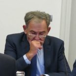 VIDEO – Rebalans reže obrambeni proračun i modernizaciju