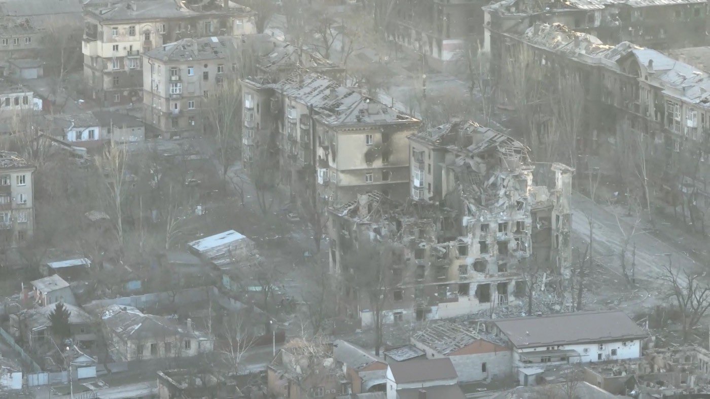 Мариуполь сегодня фото 2024. Бомбардировка Азовсталь Мариуполь. Мариуполь 2024 разрушенный. Мариуполь после бомбежки.