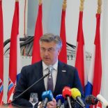 Nacrti Strategije obrane i DPR-a na putu za Pantovčak