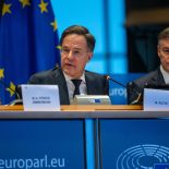 Rutte između Trumpa i Bruxellesa