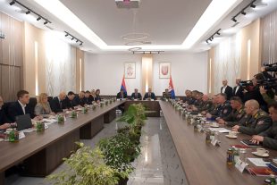 Vučić: “Počelo je razdoblje robotizacije i digitalizacije Vojske Srbije”